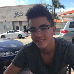 Meet your Posher, Max